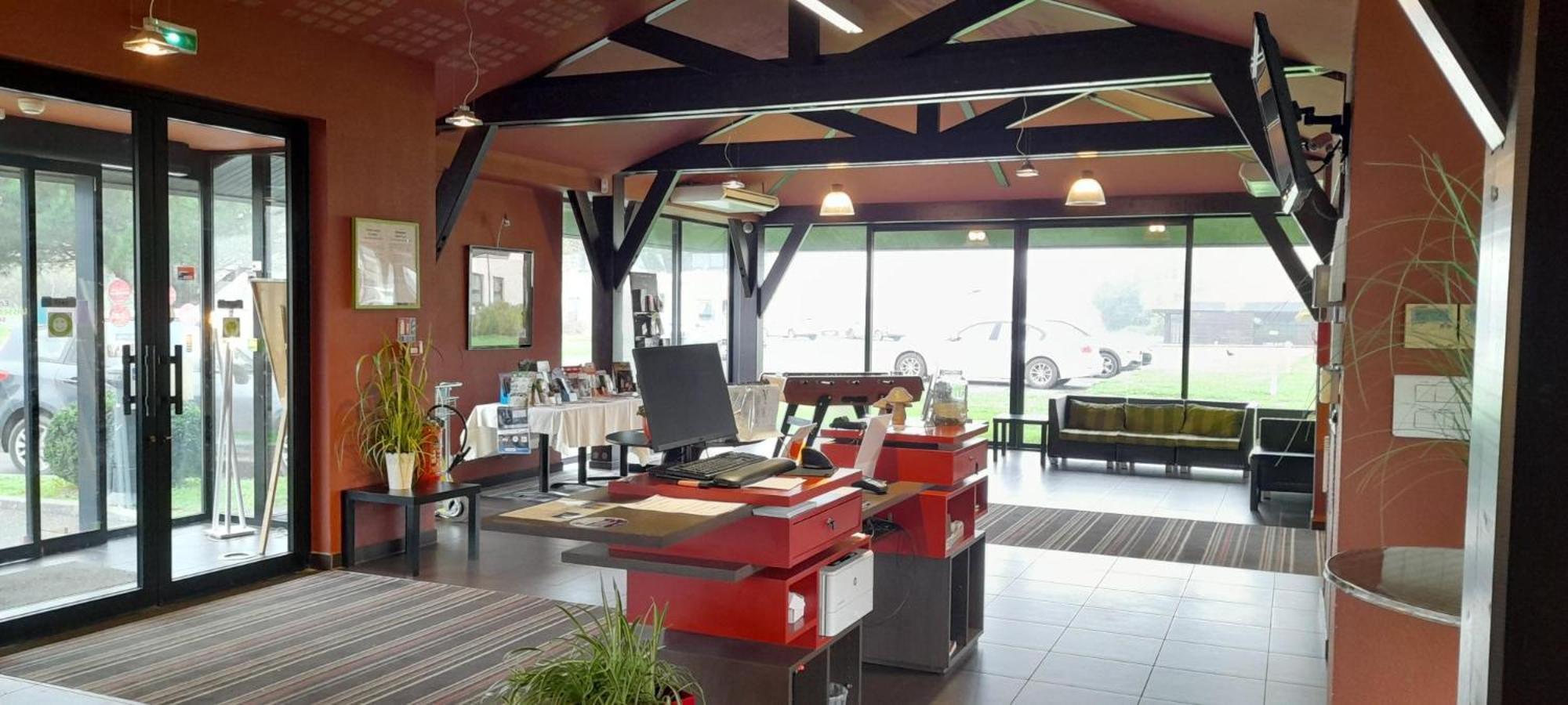 Ibis Styles Segre Hotel Exterior foto
